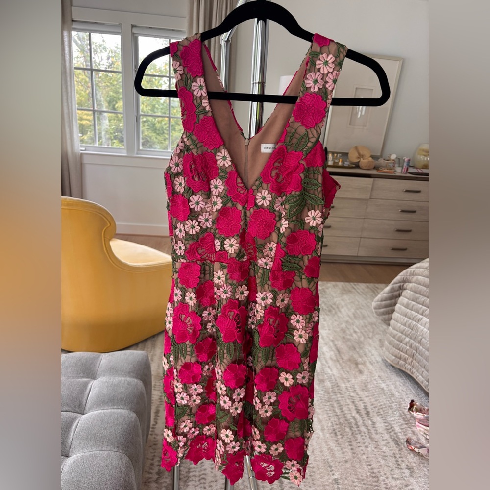 Floral lace dress- Dress the population size S